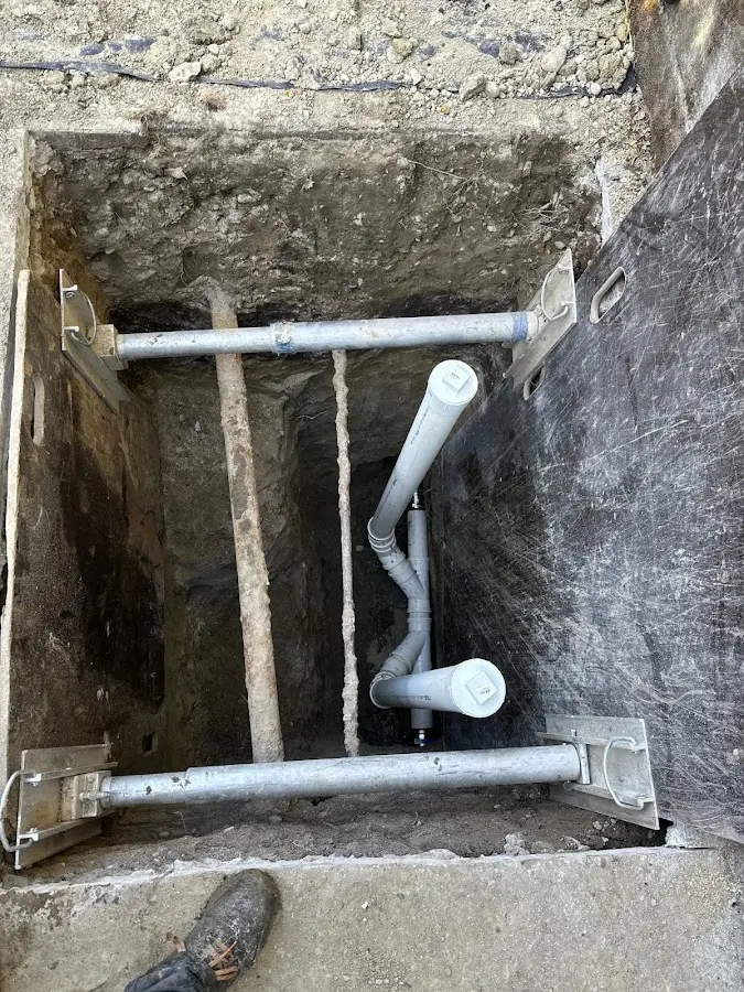 Experienced plumber completing Drain Cleaning work in Buena Vista